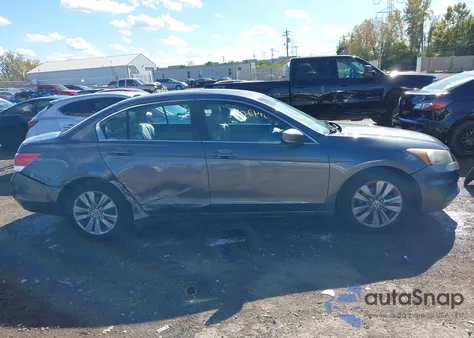 2011 Honda Accord 2.4 Ex-L z USA, uszkodzony, nr VIN 1HGCP2F85BA079858